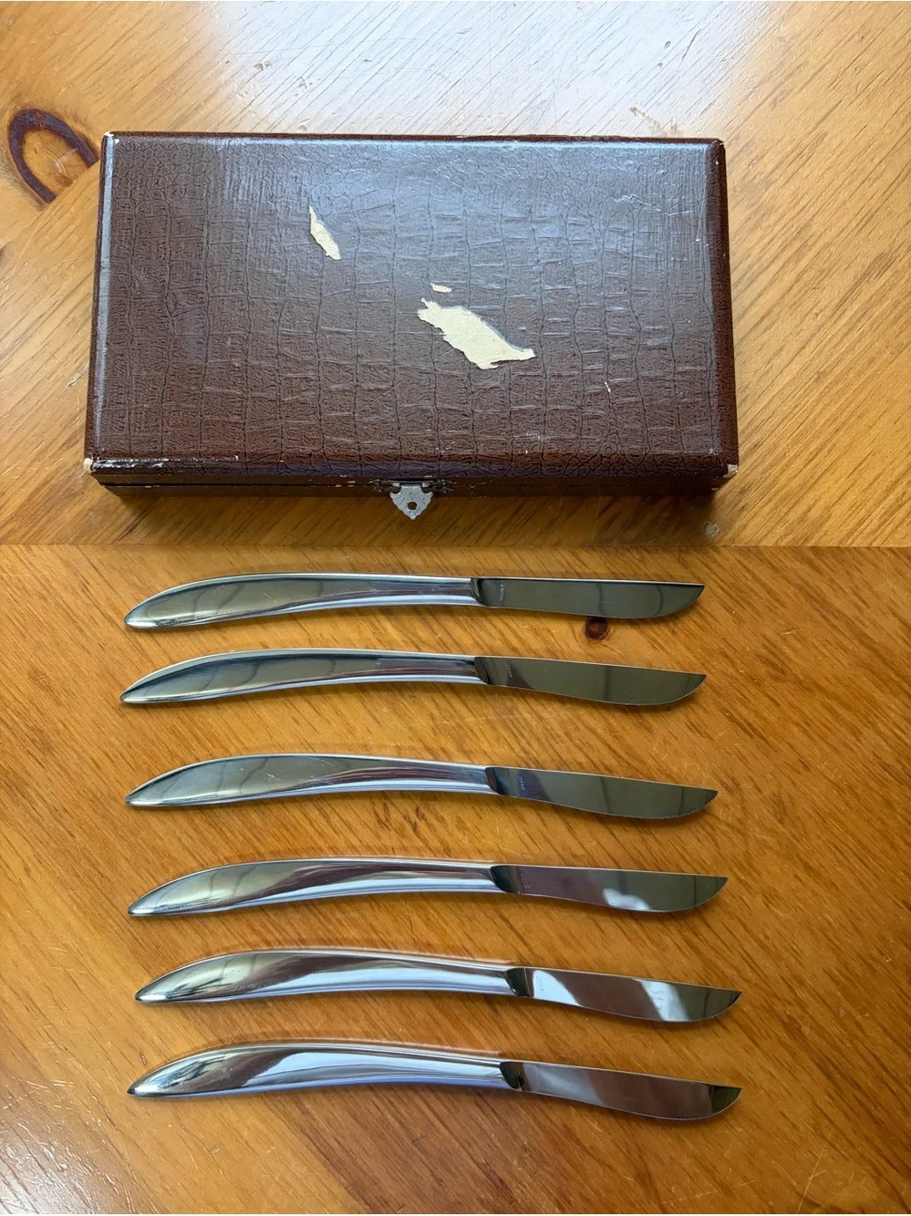 Japan Stainless Steel Curved Steak Knives - Set of 6 with Original Box